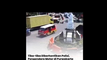 Viral Pemotor di Purwakarta Terlindas Truk karena Kaget Disetop Polisi