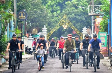 Momen Jokowi Habiskan Akhir Pekan Bersama Cucu di Yogyakarta