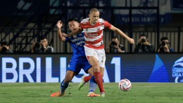 Final Liga 1: Bojan Enggan Jemawa meski Persib Unggul Agregat 3-0