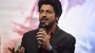 Shah Rukh Khan Terkena Heat Stroke karena Cuaca Panas Ekstrem di India
