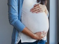 Syahrini Umumkan Kehamilan, Ini Tips Cegah Komplikasi Hamil di Usia Tua