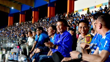 Persib Hajar Madura United 3-0, Bey Yakin Maung Bandung Juara Liga 1