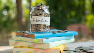 UKT Mahal, Ini 3 Tips Mempersiapkan Biaya Kuliah Anak