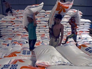 Gudang Bulog Serang Kembali Menerima 1.000 Ton Beras Dari Thailand
