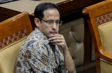 Alasan Nadiem Makariem Batalkan Kenaikan UKT, Kena Tegur Jokowi?