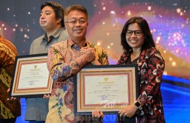 Bisnis Indonesia Terima Penghargaan Vritta Aksata dari Kemenhub