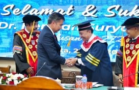 Sekda Herman Raih Gelar Doktor Ilmu Pemerintahan dari IPDN Setelah 7 Tahun