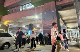 Penumpang MRT Terlantar Imbas Besi Crane Proyek Kejagung Jatuh