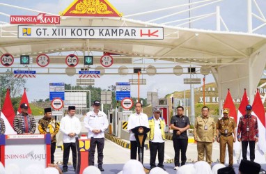 Jokowi Resmikan Tol Bangkinang - Koto Kampar, Telan Dana Rp4,8 Triliun