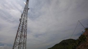 Luhut Sebut Menara BTS Tak Diperlukan Lagi, Sudah Ada Starlink