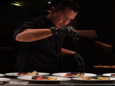 Mencicipi Steak Ikonik dengan Nuansa Kota New York Modern
