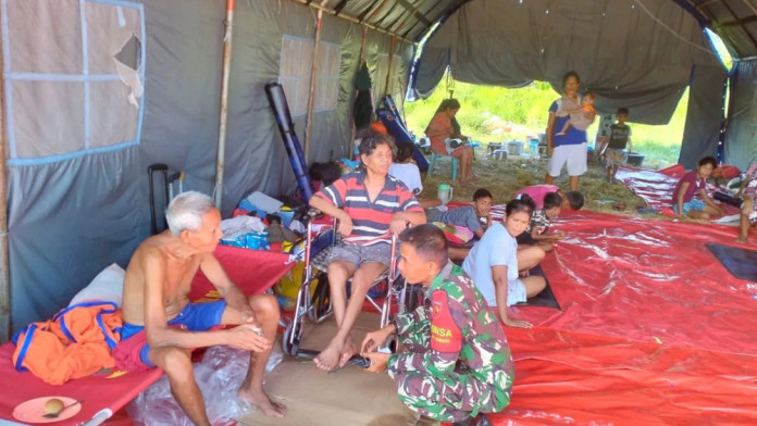 Warga Terdampak Erupsi Gunung Ibu, 2.053 Jiwa Masih di Pengungsian