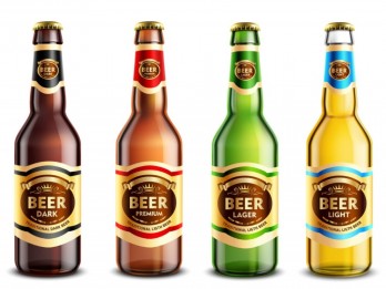 Minum Alkohol di Pesawat Tingkatkan Risiko Sakit Jantung