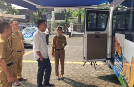 Kunjungi DPMPTSP Jabar, Bey Minta Jam Layanan Call Center Ditambah