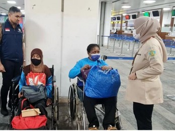 Kemlu Pulangkan 216 WNI Ditahan Imigrasi Malaysia, Ada Ibu Hamil, Anak Hingga Lansia