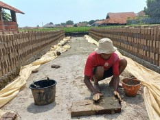 Industri Batu Bata Merah Majalengka Kian Terancam