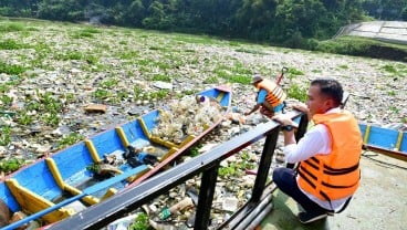 Belum Sepekan, Pembersihan Lautan Sampah di Jembatan Batujajar Sudah Capai 75%