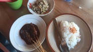 Lawar Kambing Mang Raka, Kuliner yang Wajib Dicoba Saat Berlibur ke Bali