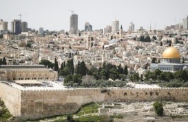 Di Bawah Intimidasi, 40.000 Warga Palestina Salat Id di Masjid Al-Aqsa