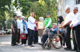 Mayoritas Lansia di Jabar Masih Bekerja di Sektor Formal