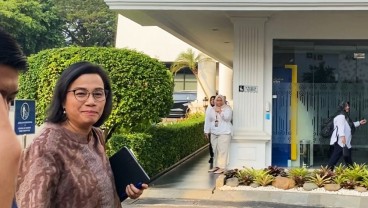 Jokowi Panggil Menkeu, Gubernur BI dan Ketua OJK ke Istana, Bahas Kurs Rupiah?