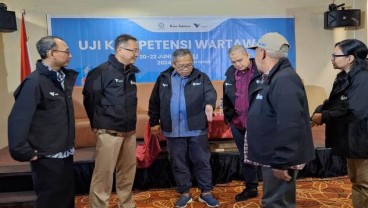 Bisnis Indonesia Bersama Vale Asah Kompetensi Wartawan Sulteng