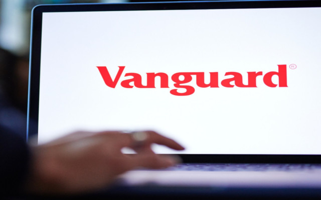 Yang Curi Start Borong Saham FREN & EXCL Saat Merger Masuki Babak Baru