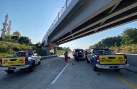 Pajero Tabrak Truk di Tol Semarang Batang, Empat Korban Meninggal dari Blitar