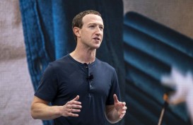 Gaya Fashion Mark Zuckerberg Berubah Makin Modis, Terbaru Pakai Kaos Balmain Rp19 Juta