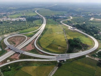 RI Punya 2.893 Km Jalan Tol Beroperasi, 72,6% Dibangun Jokowi
