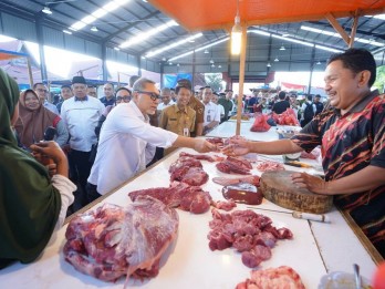 Bisa Tampung 100 Pedagang, Mendag Zulhas Resmikan Pasar Rakyat Palapa di Pekanbaru
