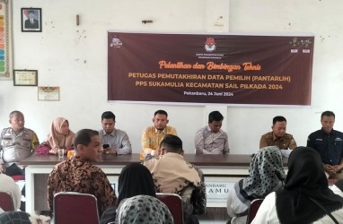 Puluhan Ribu Pantarlih Pilkada Serentak di Riau Resmi Dilantik