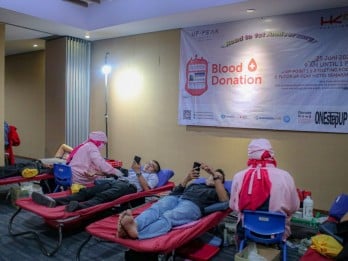 Up Peak Hotel Simpang Lima Semarang Gelar Donor Darah Bersama Pengemudi Blue Bird