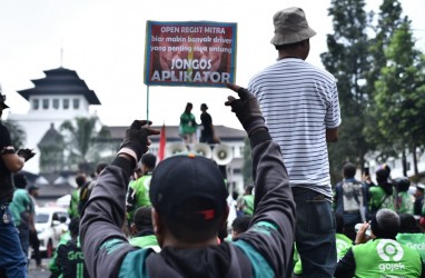 Pengemudi Ojol dan Taksi Online di Bandung Raya Demo, Tuntut Kenaikan Tarif