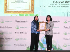 Walikota Bandar Lampung Eva Dwiana & Nindya Karya Raih Special Award BISRA 2024