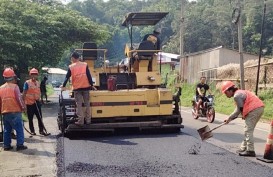 Pemprov Sumbar Kucurkan Rp2 Miliar Perbaiki Jalan Padang Luar - Simpang Malalak