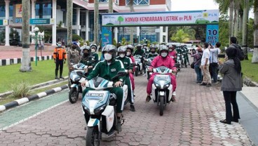 Selis (SLIS) Pasok 10.000 Motor Listrik Buat Driver Ojek Online