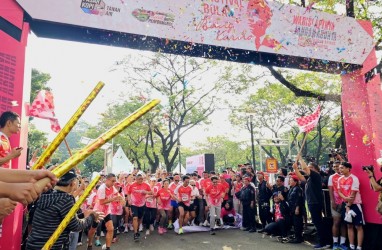 Momen Ganjar, Hasto, dan Para Elite PDIP Ikut Soekarno Run di GBK