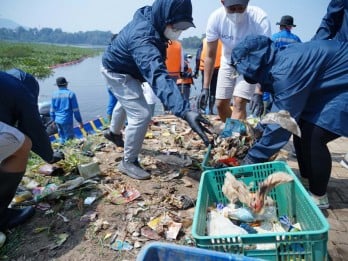 Kemasan Kosmetik Jadi Salah Satu Penyumbang Sampah Plastik di Laut