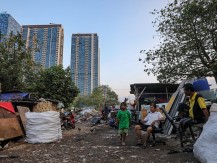 Pak Jokowi, Jangan Senang Dulu Meski Tingkat Kemiskinan Capai Titik Terendah