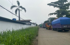 Geliat Tekstil China di Sudut Tangerang, Olah Plastik Jadi Bantal