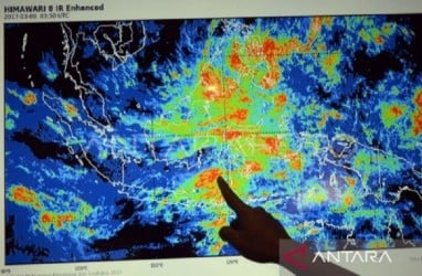 Makassar Hujan saat Kemarau, BMKG Sebut Pengaruh Gelombang Rossby