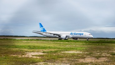 Ngerinya Turbulensi Pesawat Air Europa, Penumpang Terlempar hingga Hantam Plafon