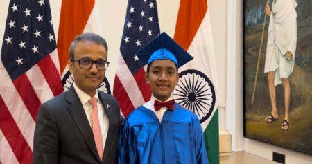 Suborno Isaac Bari bersama Duta Besar India untuk AS Binaya Srikanta Pradhan di Kedutaan Besar India