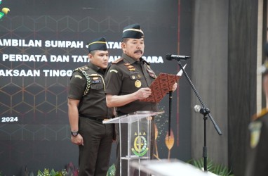 Feri Wibisono Dilantik Jadi Wakil Jaksa Agung, Narendra Jatna Sebagai Jamdatun