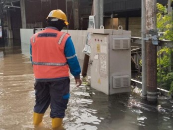 Gangguan Listrik Akibat Banjir di Sidrap dan Soppeng Teratasi