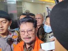 Eks Mentan SYL Bacakan Pledoi atas Tuntutan Jaksa KPK