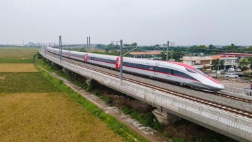 Kereta Cepat Whoosh Angkut 450 Ribu Penumpang Periode Liburan 14 Juni—6 Juli 2024