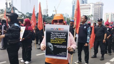 Tolak UU Ciptaker, Ribuan Buruh Gelar Aksi di MK dan Patung Kuda Besok
