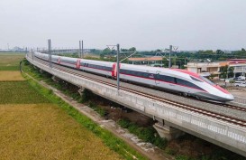 Kereta Cepat WHOOSH Raup Ratusan Miliar, KCIC Mampu Bayar Utang China?